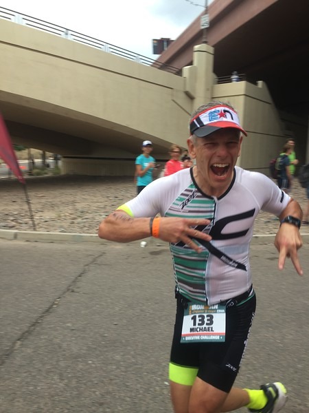 Mike Blackburn showing some EN Luv at Arizona, only about 8 weeks after qualifying for Kona at Ironman Chattanooga!